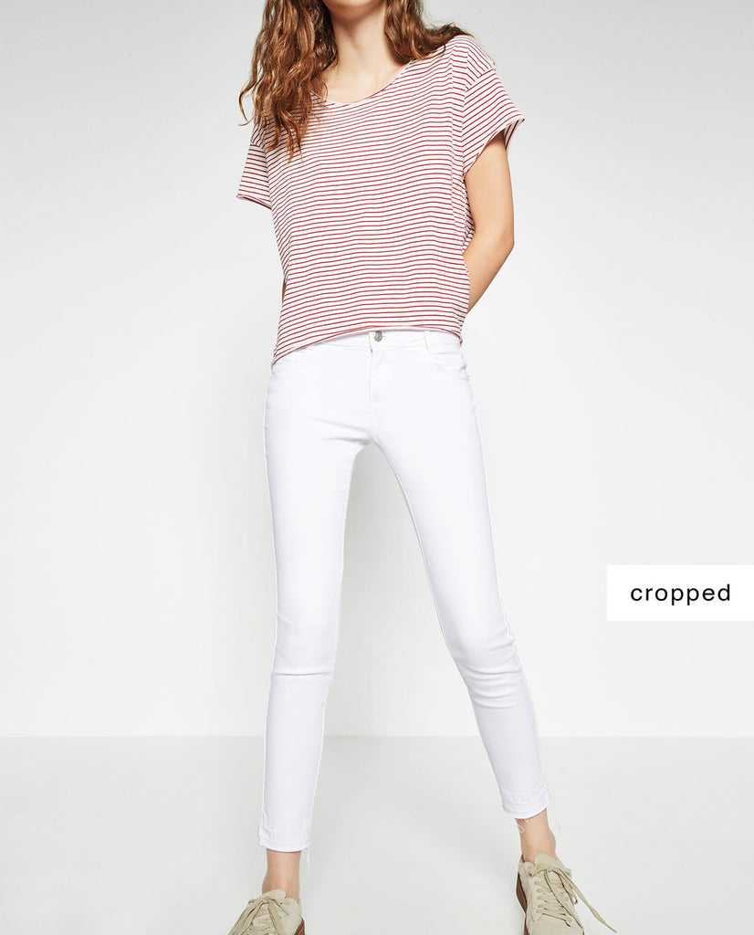 ESSENTIAL FITS JEANS